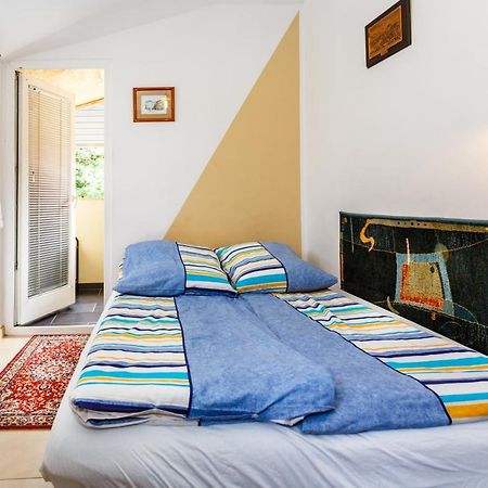 Apartmani Mili Malinska Exteriör bild
