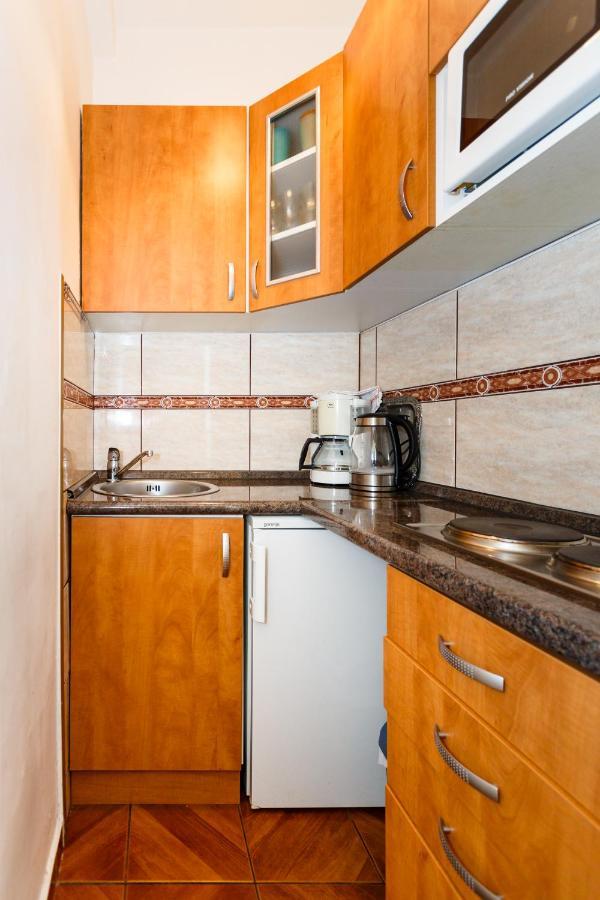 Apartmani Mili Malinska Exteriör bild