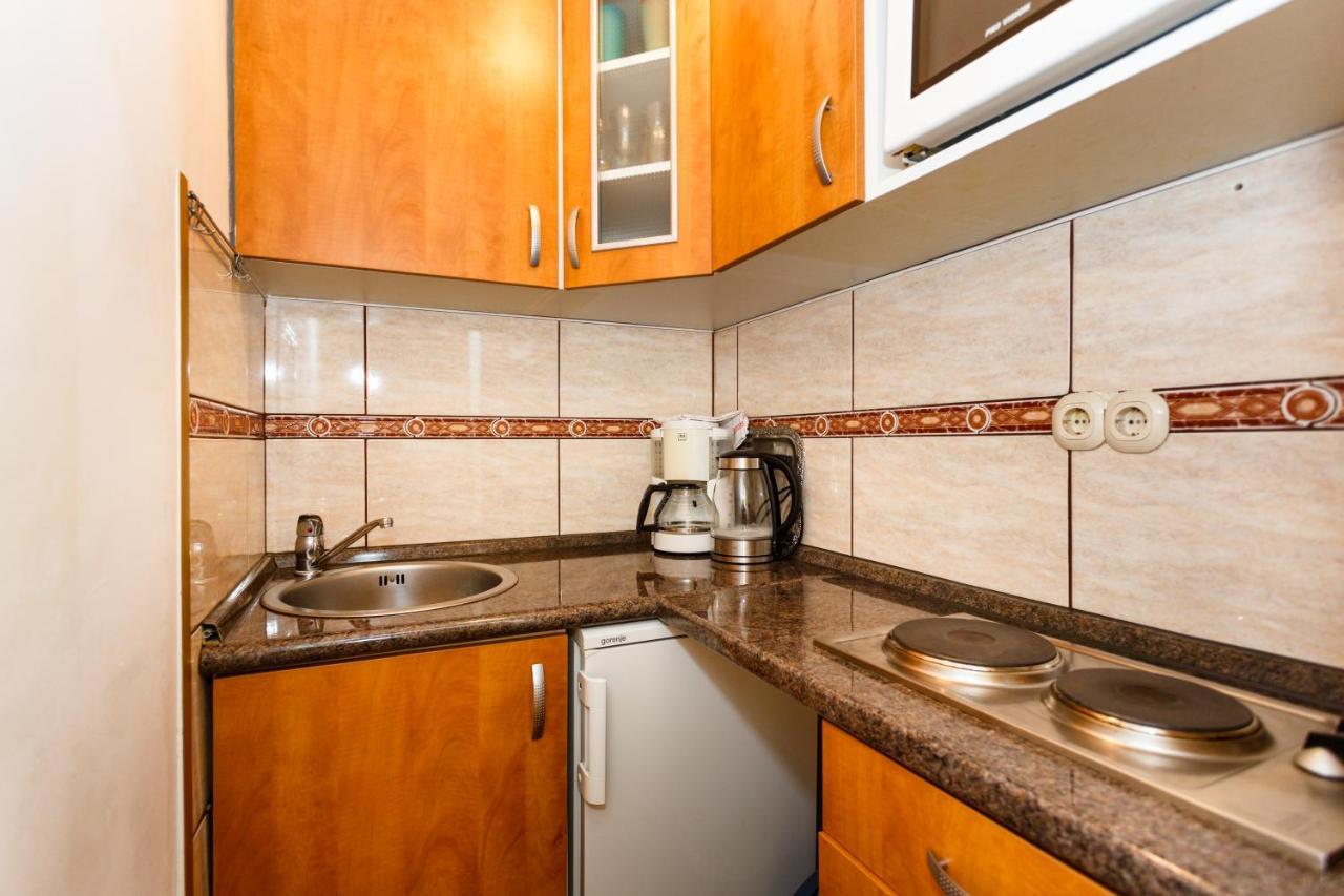Apartmani Mili Malinska Exteriör bild