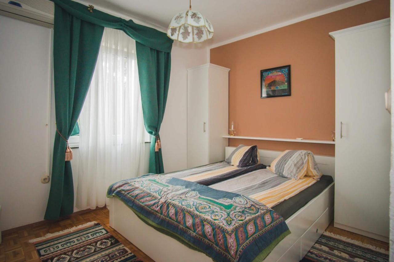 Apartmani Mili Malinska Exteriör bild